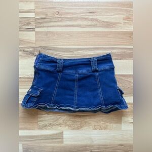 Stylish Blue Denim Mini Skirt